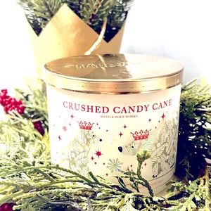 NWT, Crushed Candy Cane Bath & Body Works 3 Wick Candle